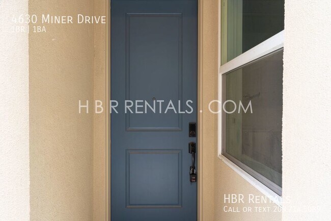 Foto del edificio - 1 Bedroom Casita Located In ELLIS - Move i...