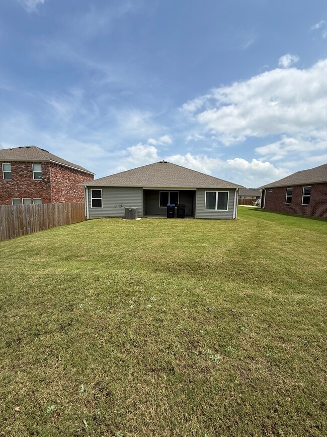 Building Photo - 7947 Windflower Ln