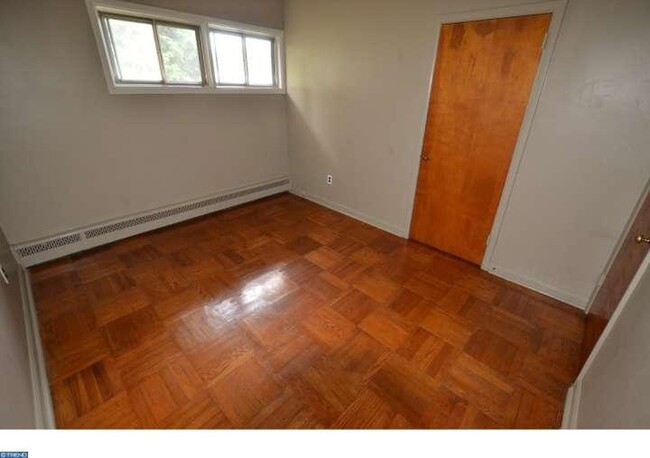 Foto del edificio - 100 Pine Tree Rd