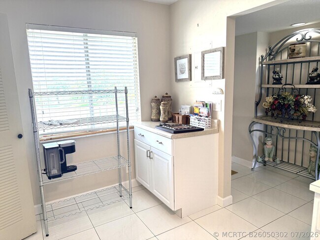 Foto del edificio - 7146 Huntington Ln