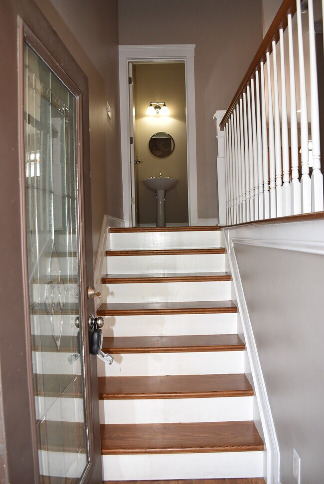 Building Photo - 2109 Herrick Ave