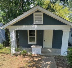 Building Photo - 456 N Spring St