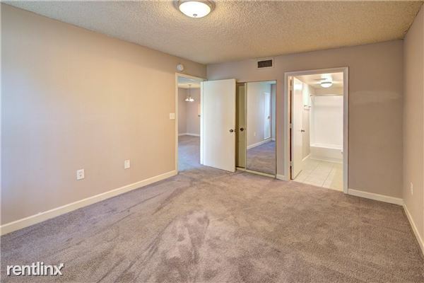 Foto del edificio - 2 br, 2 bath Condo - 530 SW 113th Way