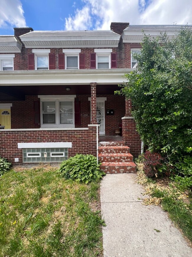 Building Photo - 4321 Sheldon Ave