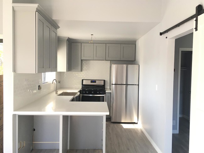Foto del edificio - 3901 E. 11th Street - #1