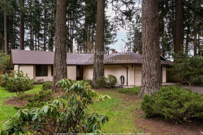 Foto del edificio - Entertainers Dream! Beautiful Three Bedroo...