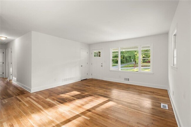 Foto del edificio - 6113 Dodgen Rd SW