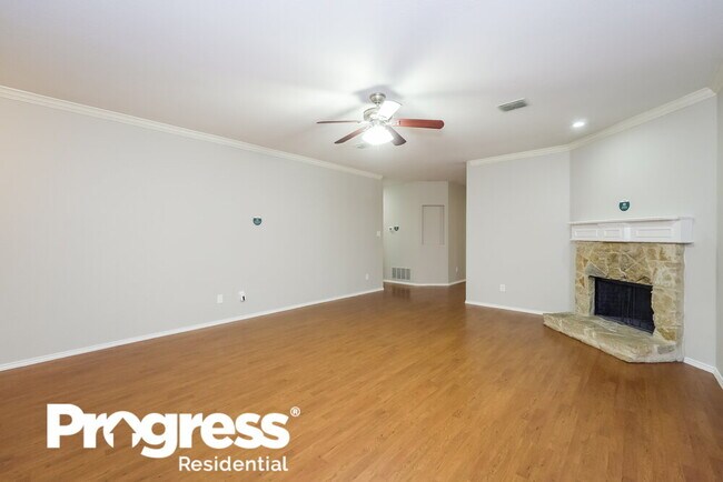 Foto del edificio - 5900 Deck House Rd