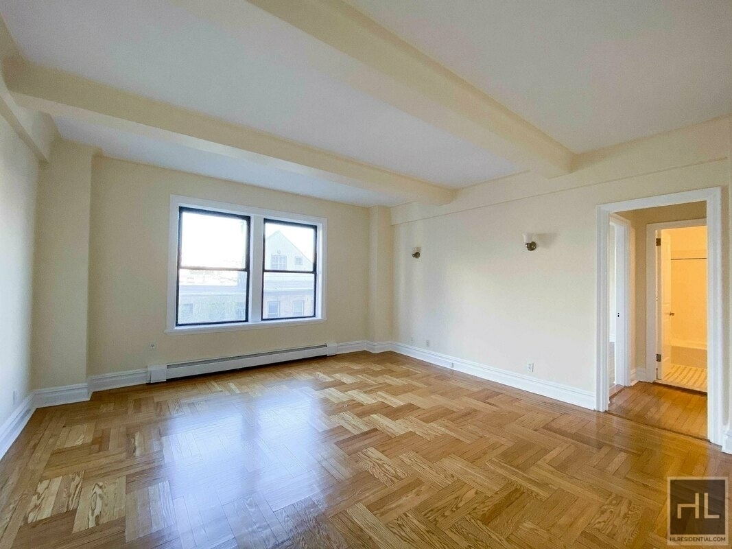 Primary Photo - West 79th Street