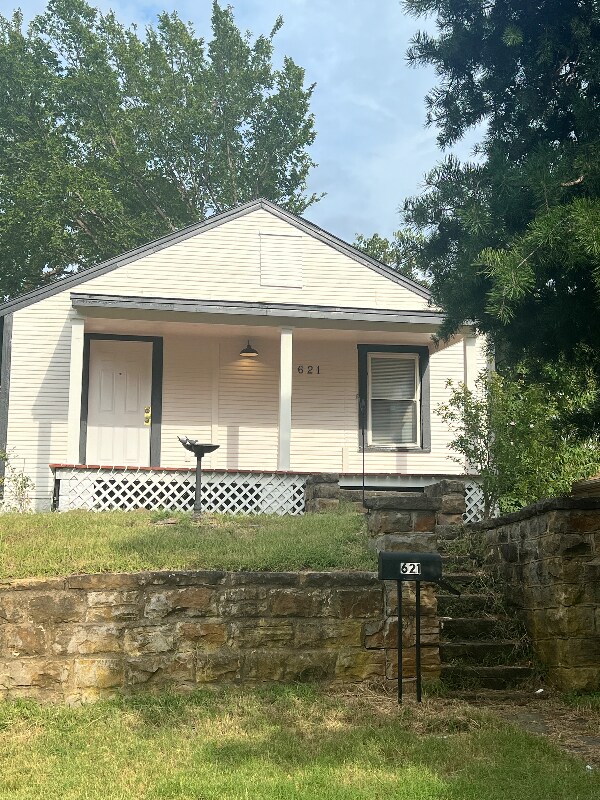 Foto principal - 621 N Cleveland Ave