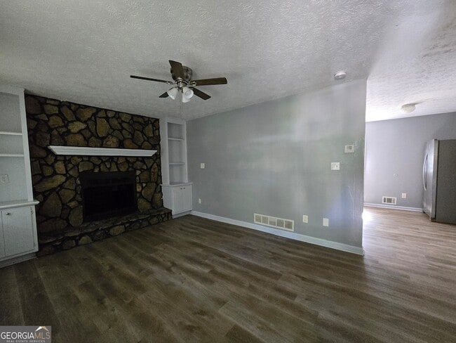 Foto del edificio - 6577 Ardmoor Dr