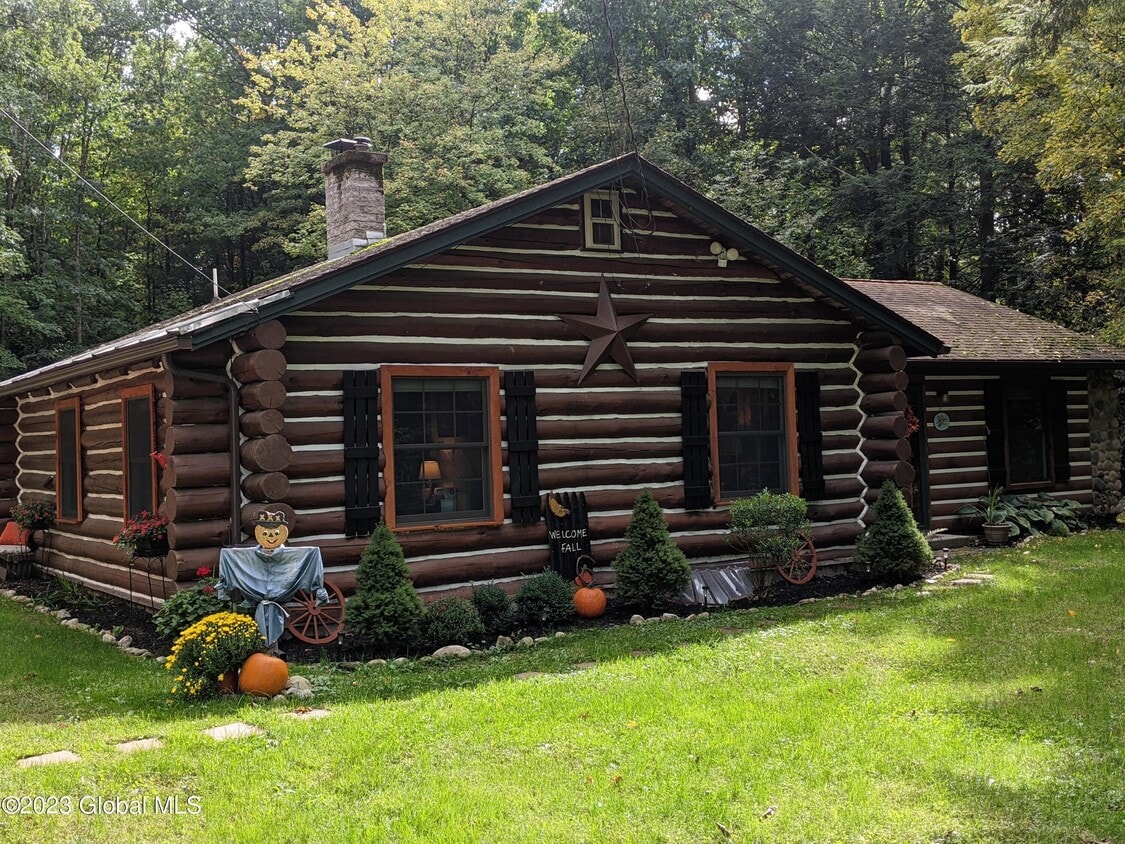 81 Battenkill Grove, Salem, NY 12865 House Rental in Salem, NY