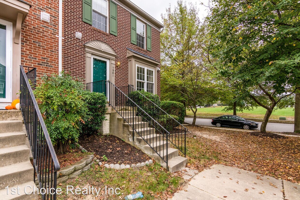 Primary Photo - 3 br, 2.5 bath House - 7901 Thrush Meadow ...