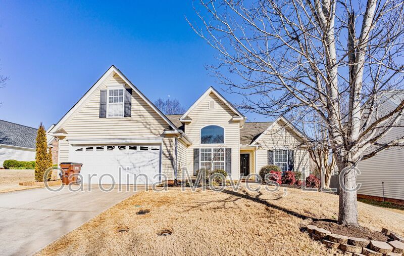 Primary Photo - 10 Montreat Ln