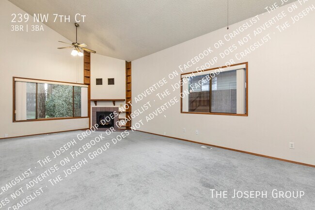 Foto del edificio - 239 NW 7th Ct