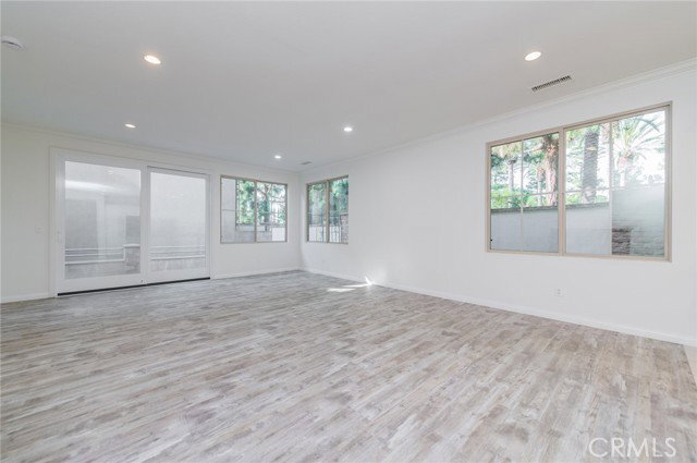 Building Photo - 57 Sable