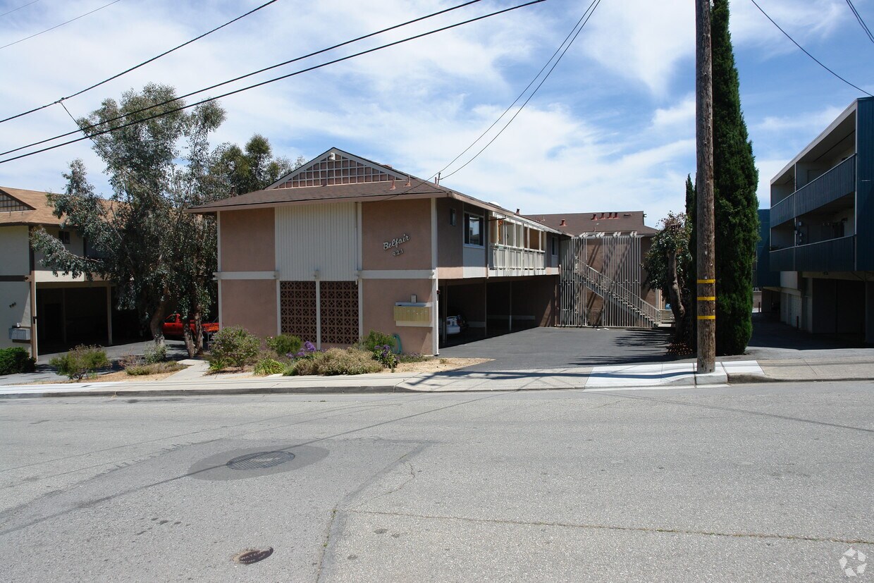 Foto del edificio - 921 Hill