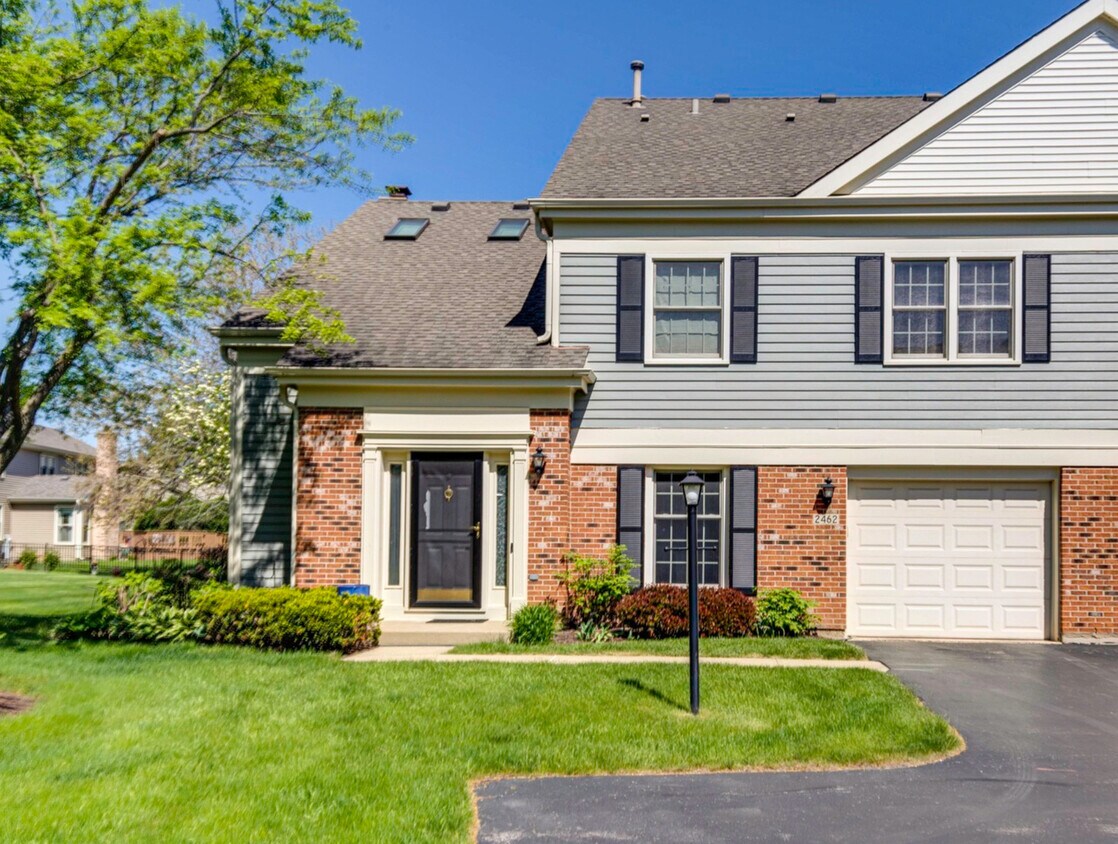 Foto principal - 2462 E Towne Blvd