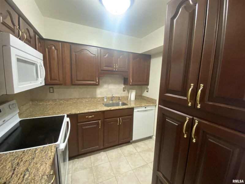Foto principal - 7127 N Terra Vista Dr