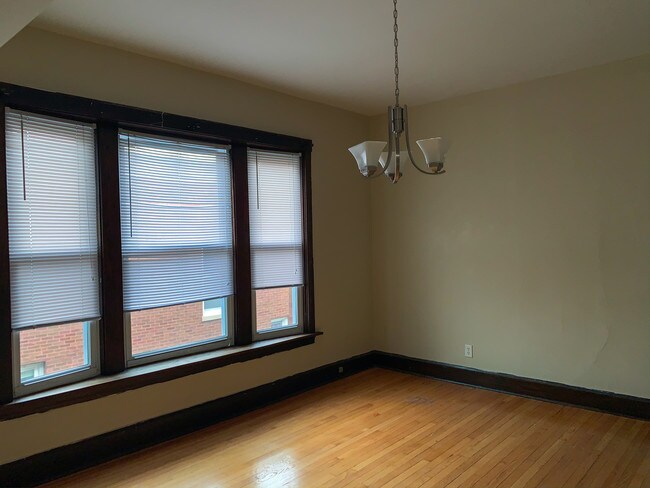Foto del edificio - 4130 N Ashland Ave