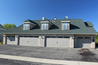 Building Photo - 906 Kelly Ln