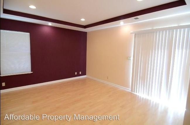 Building Photo - 40707 Canyon Heights Dr