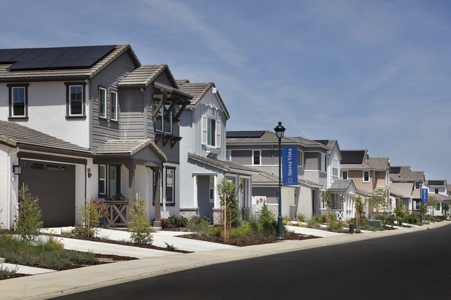 Apartments for Rent Near Travis Air Force Base in Fairfield, CA