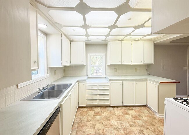 Foto del edificio - 521 SW 35th St