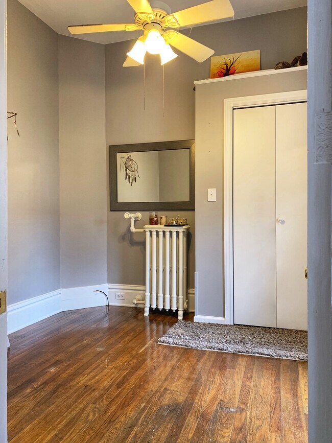 Bedroom with built in closet - 238 Lafayette Ave NE