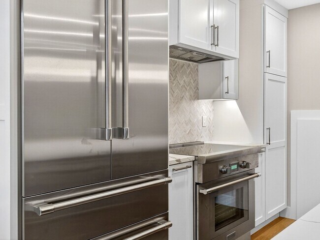 Foto del edificio - 551 E 7th St