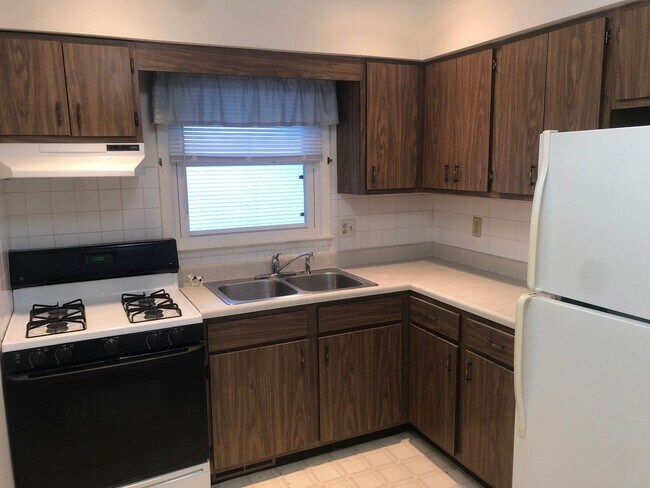 Foto del edificio - 200 S Grove St