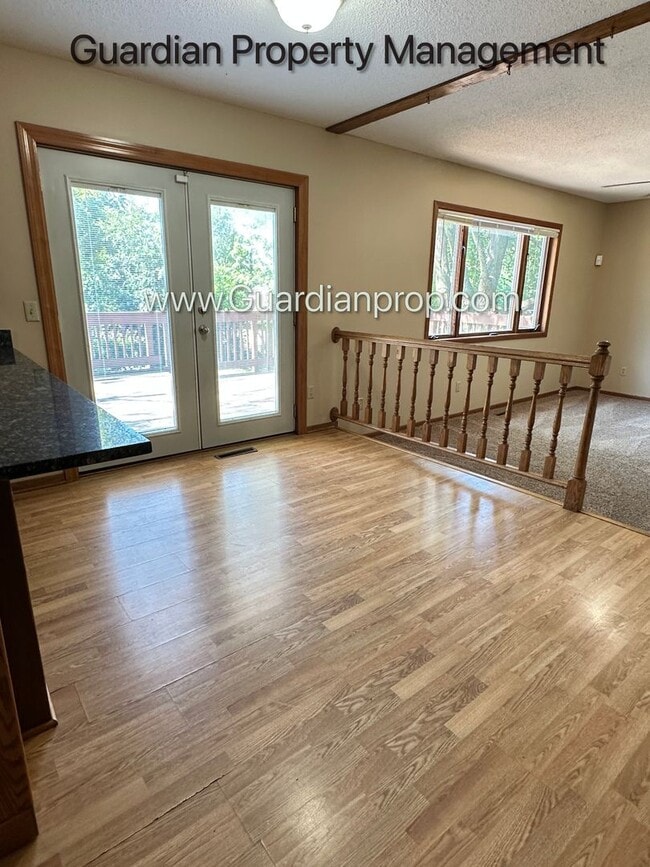 Building Photo - Rosemount Single Family Home, Corner lot, ...