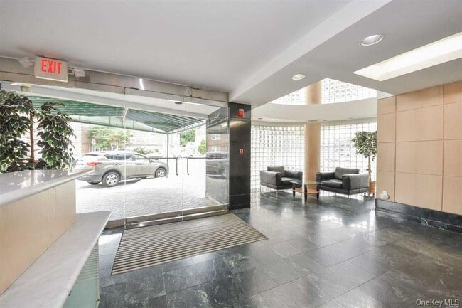 Building Photo - 88 Cutter Mill Rd