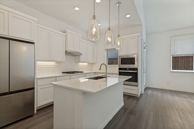 Foto del edificio - 4249 Watson Way