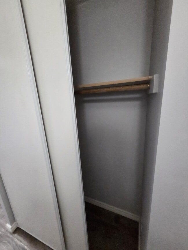 Photo du bâtiment - 251 Erb St. W