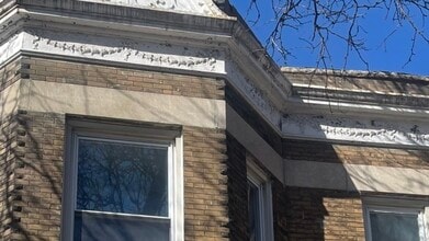 Building Photo - 7352 S Yale Ave