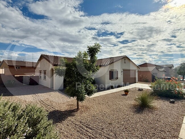 Building Photo - 640 S Harry P Stagg Dr