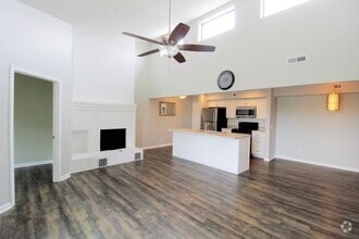 Building Photo - 1010 Blue Ridge Dr