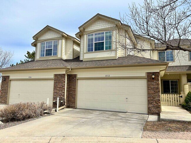 Building Photo - Beautifully Designed Home within Gated Com...