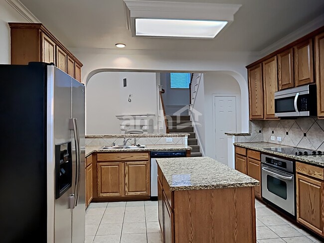 Foto del edificio - 5805 Kiger Dr