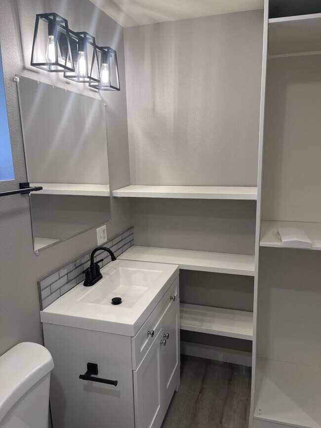 Foto del edificio - Beautiful single family home in peaceful Granite Bay, huge yard and upgrades!!