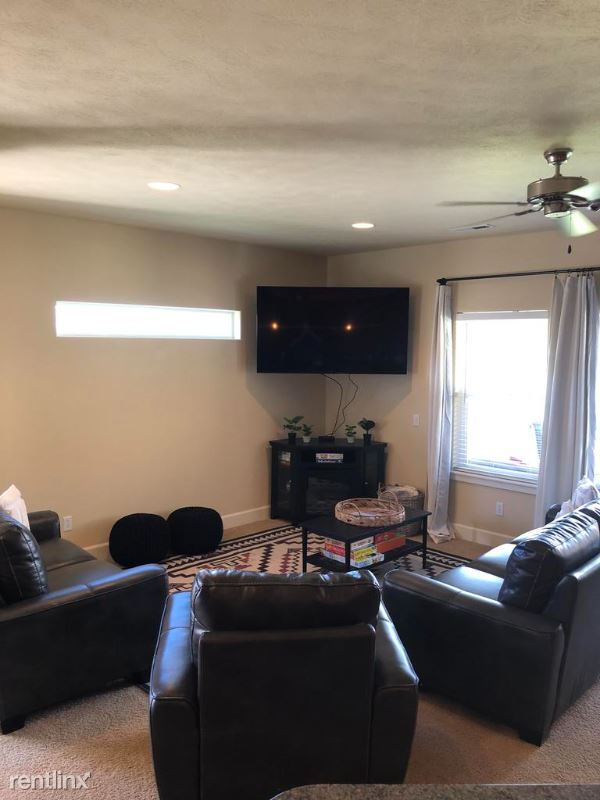 9240 Red Cliff Dr NW, Quincy, WA 98848 Townhome Rentals in Quincy WA