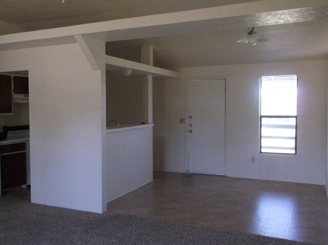 Foto del edificio - 3054 Carroll Dr