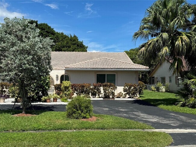 Foto del edificio - 11461 NW 38th St