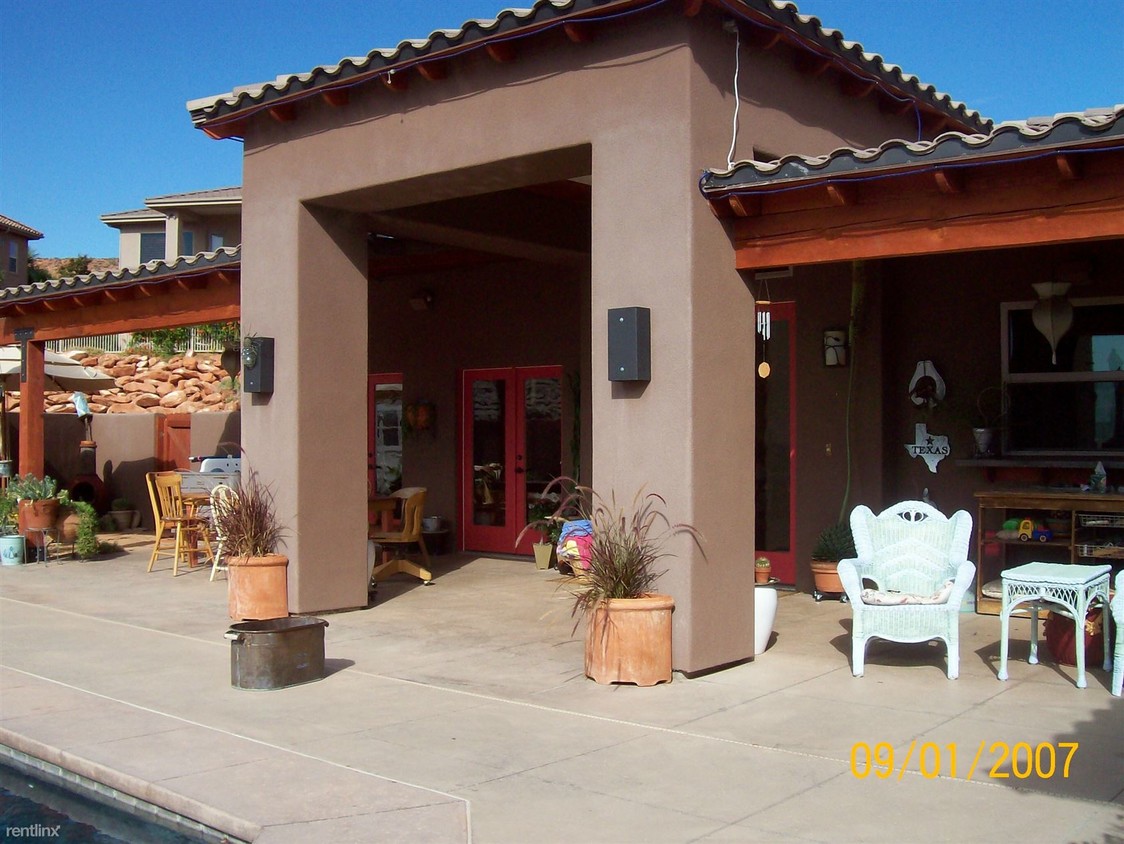Building Photo - 1118 W Broadstone Ct