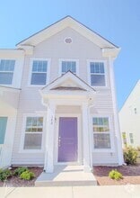 Building Photo - 142 Crescent Wy