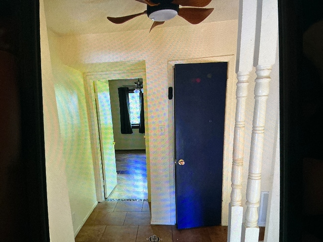 Building Photo - 115 W Koenig Ln