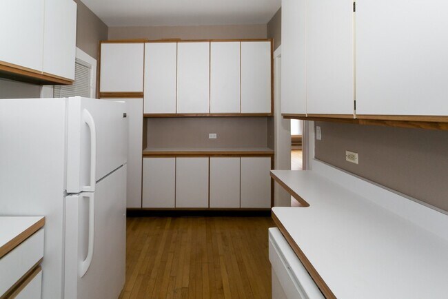 Foto del edificio - 1322 Oak Ave