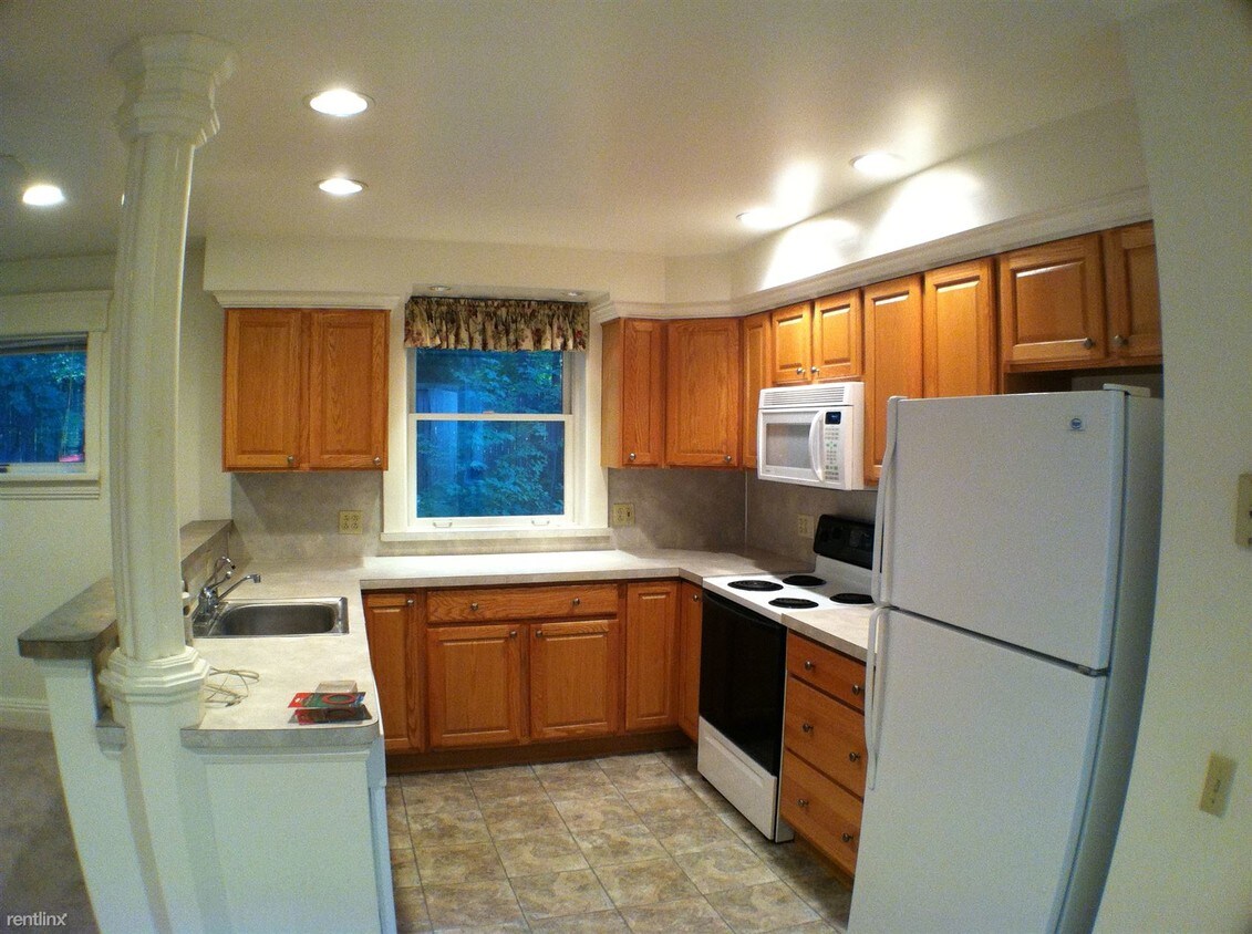 Primary Photo - 2 br, 2 bath Duplex - 398 W Delhi Rd