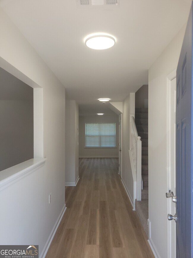 Foto del edificio - 625 Chase Ln